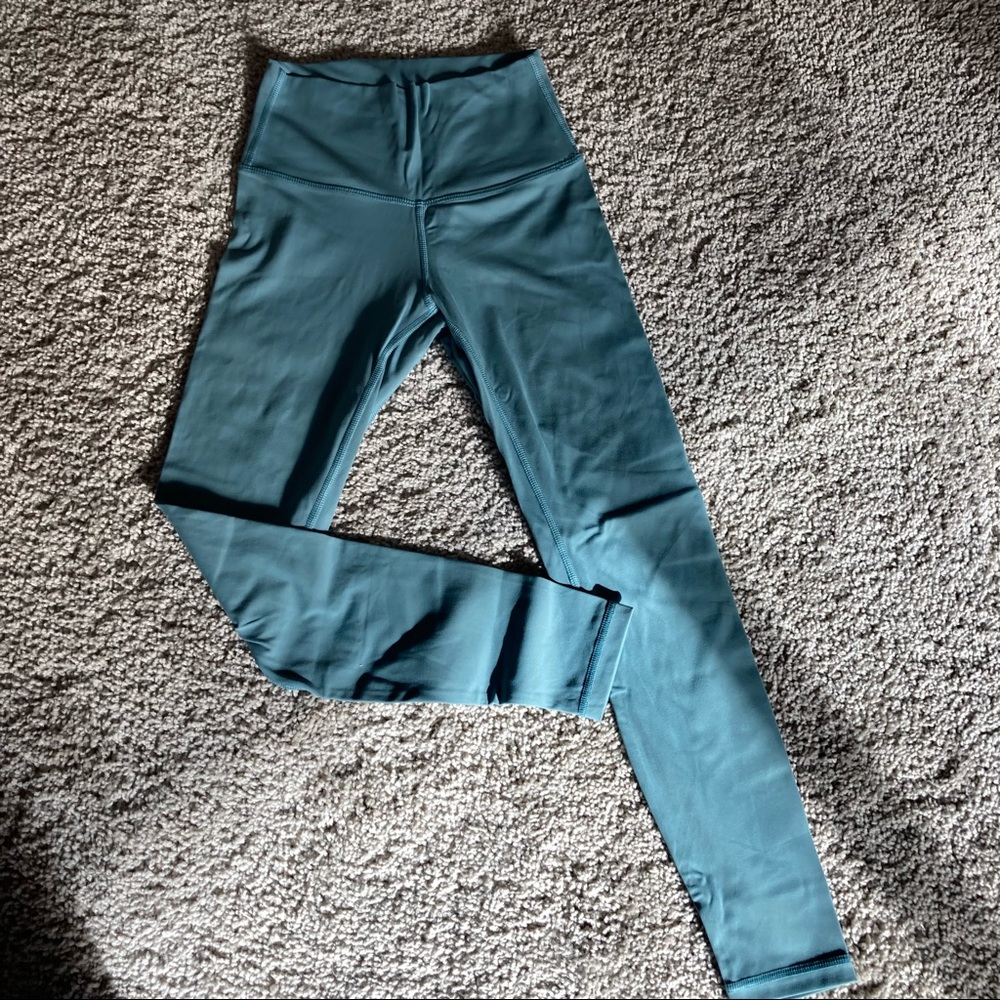 Free spirit outlet mint green leggings